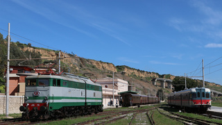 E646 196 e ALn668 1616 e 1615 Porto Empedocle