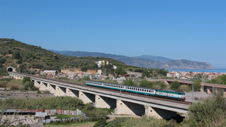E656 024 Falcone IC 728
