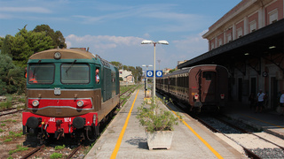 D445 1034 Vittoria Stazione
