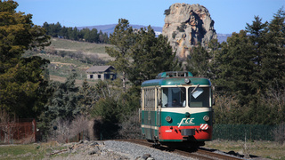 ADe20 Ferrovia Circumetnea Roccacalanna teleobiettivo