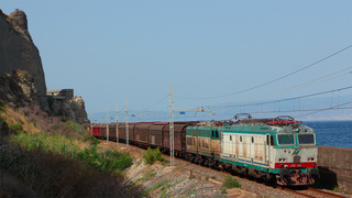E632 042 e E656 059 Alì Terme