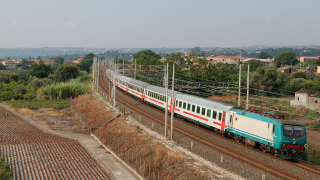 E464 617 Carruba Intercity 722 da Siracusa a Roma Termini