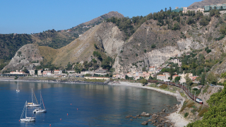 E652 042 Taormina-Giardini