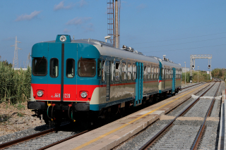 ALn668 1220 e 1224 stazione di Paceco