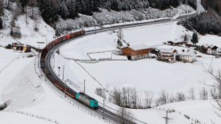 185 576 Crossrail Sankt Jodok