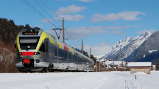 ETR 170 Flirt SAD Panzendorf dal basso