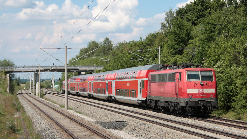 DB 111 044 Vierkirchen-Esterhofen