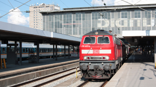 DB 218 463 Munchen Hauptbanhof
