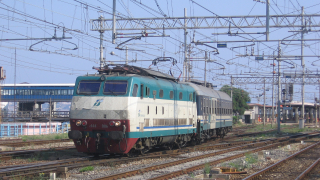 E444 006 Villa San Giovanni