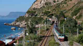 E652 001 e altre 2 unità Scilla