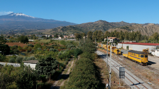 Treno cantiere ad Alcantara