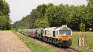 Class 66 247 053 Tussling