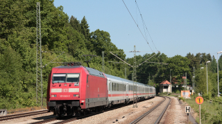 DB 101 045 Assling