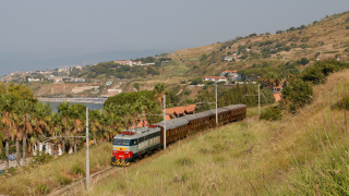 E656 590 Treno degli Dei Parghelia