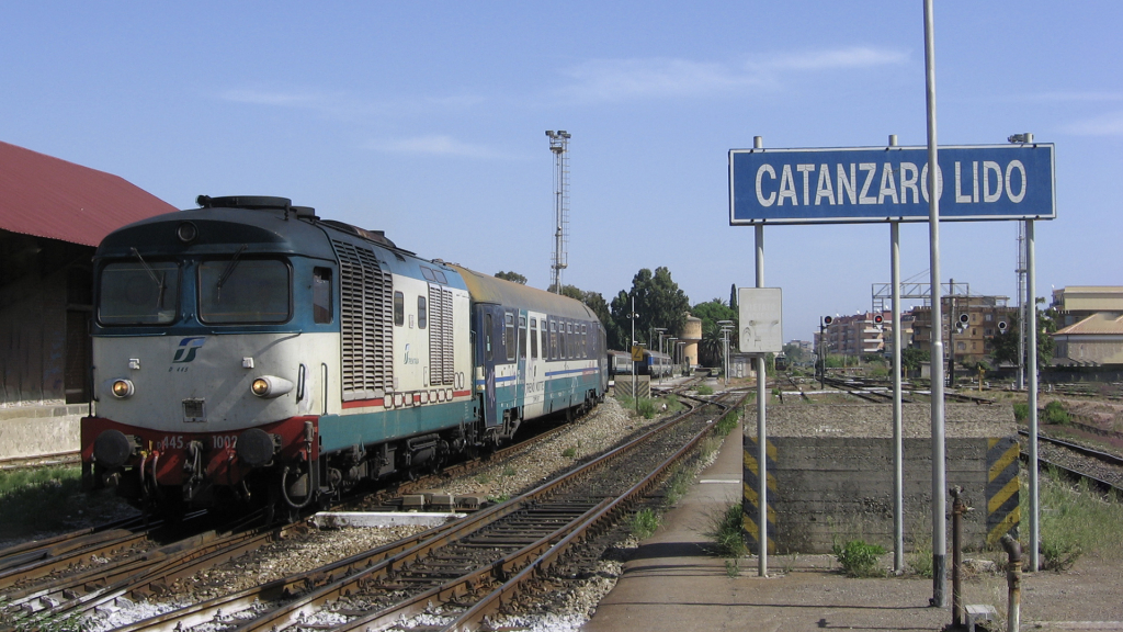 D445 1002 Catanzaro Lido Intercity Notte 763