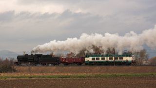 741 120 e E656 001 Pieve a Nevole