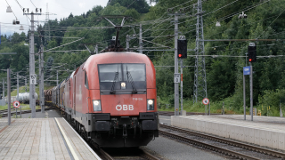 OBB 1116 051 e OBB 1293Kitzbuhel