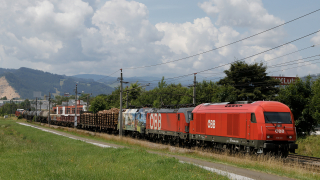 OBB 2016 085 e 1293 182 e 1116 157 Leoben