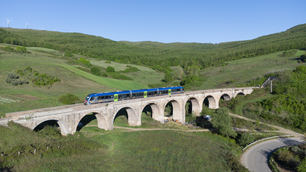 ATR 220 treno 25 PIetragalla