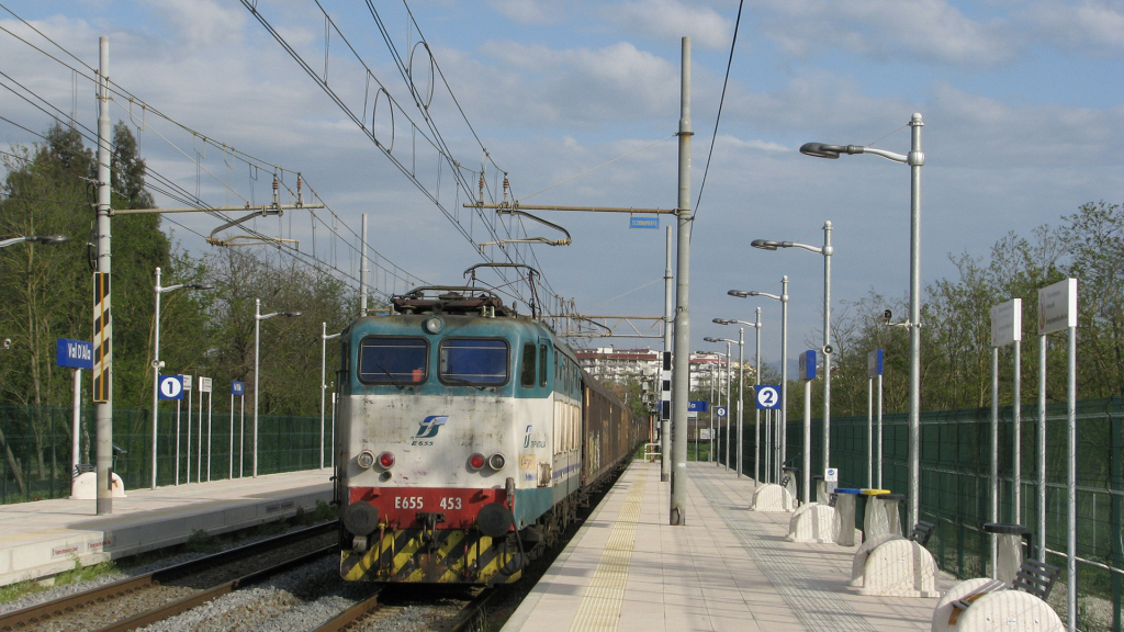 E655 435 Val D