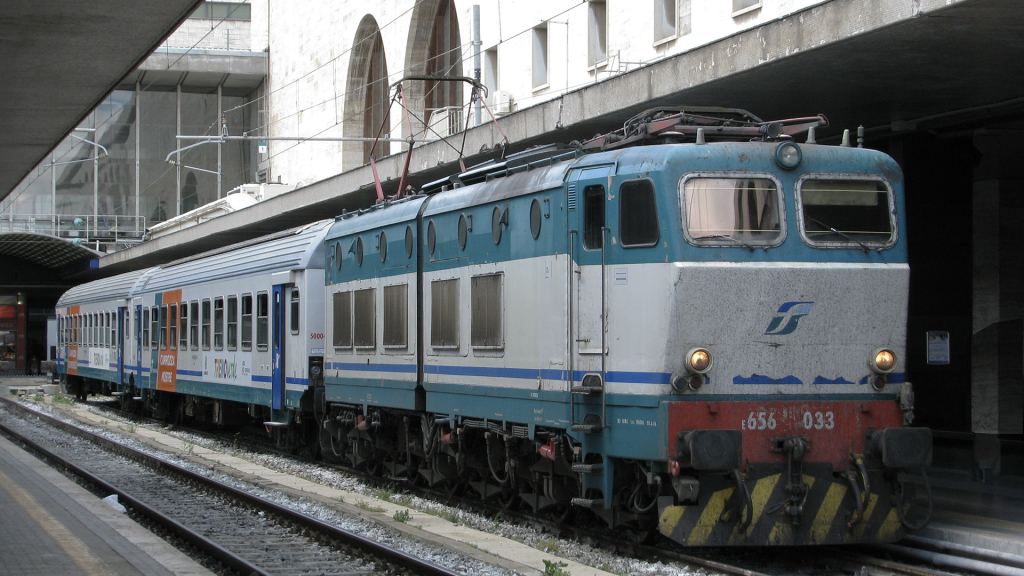 E656 033 Roma Termini