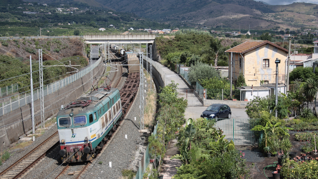 E655 256 Fiumefreddo di Sicilia