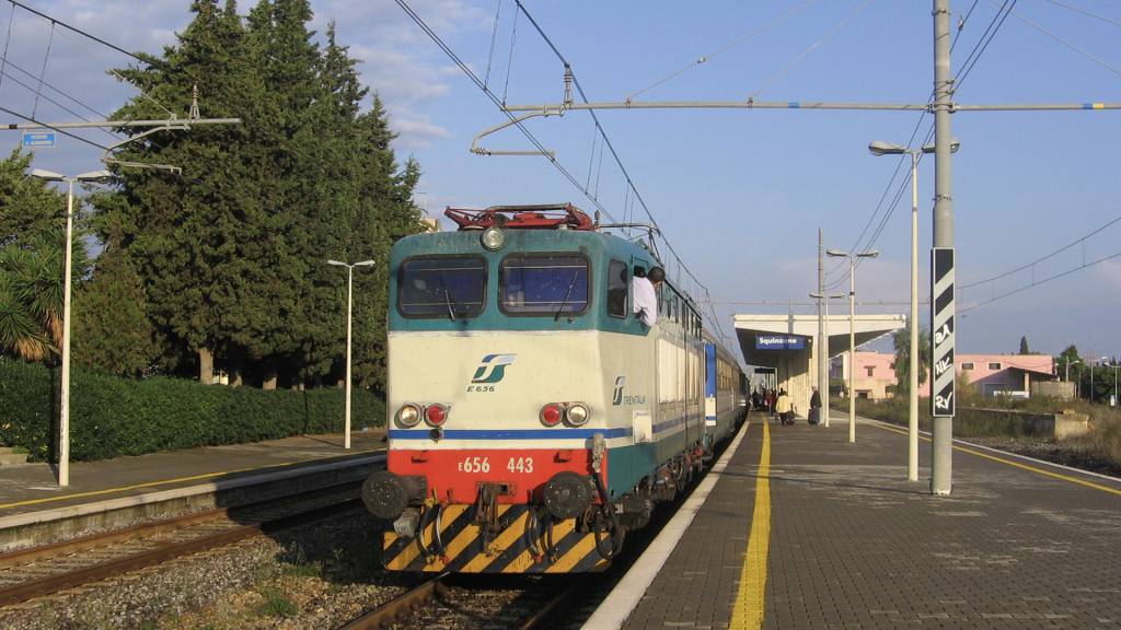 E656 443 Squinzano