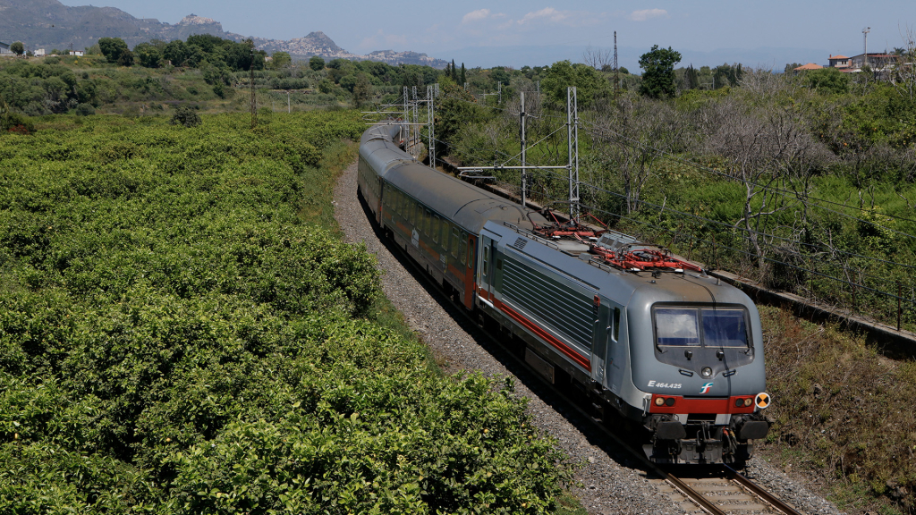 E464 425 Fiumefreddo di Sicilia