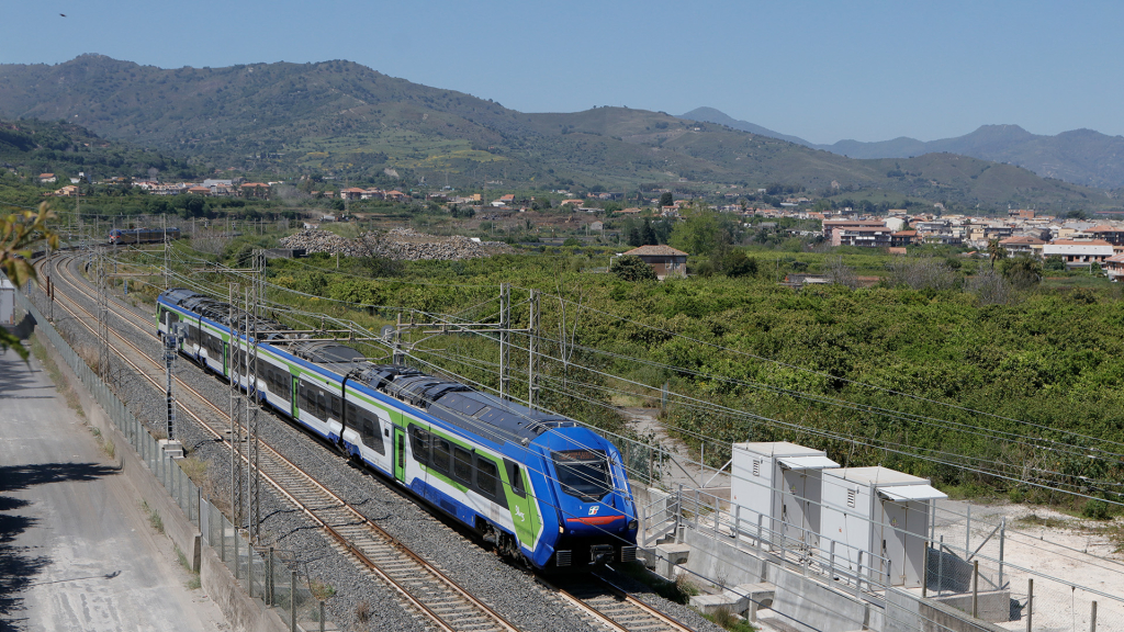 HTR 412 Treno 010 Fiumefreddo di Sicilia