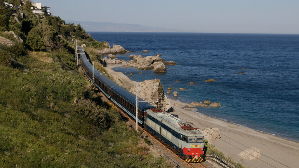 E656 093 Fondaco Parrino