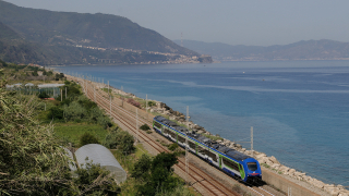 Blues HTR 412 treno 064 Bagnara