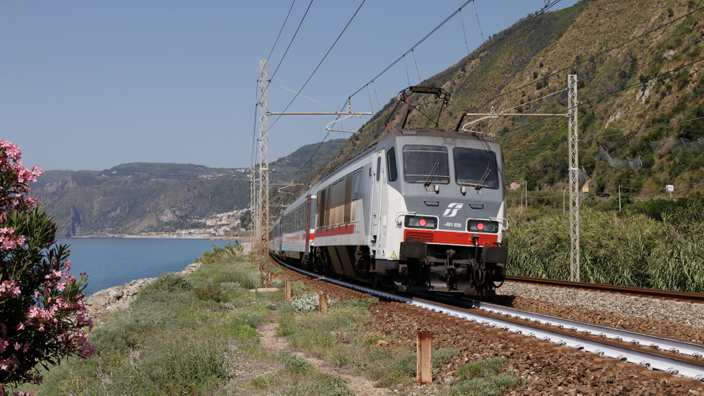E401 020 Favazzina