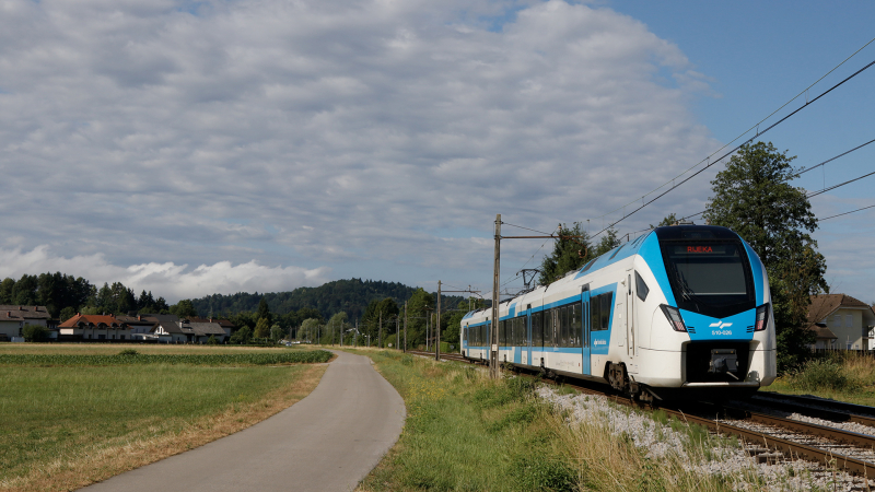 Flirt SZ 510 028 Brezovica