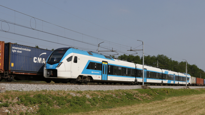 Flirt SZ 510 025 Prestranek