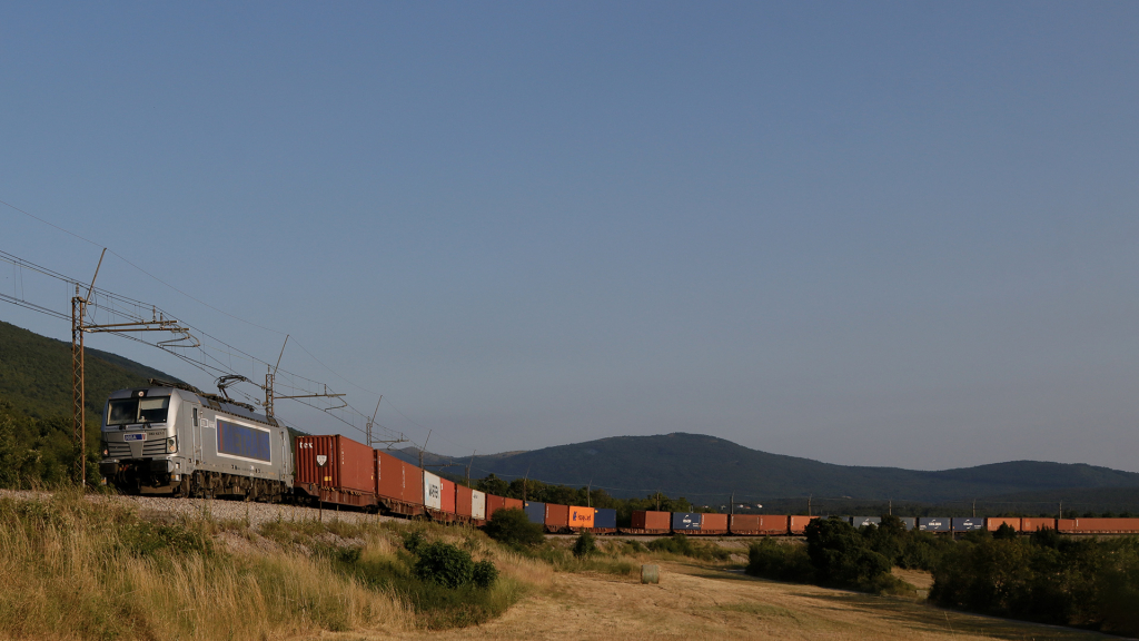 Metrans 383 437 Presnica
