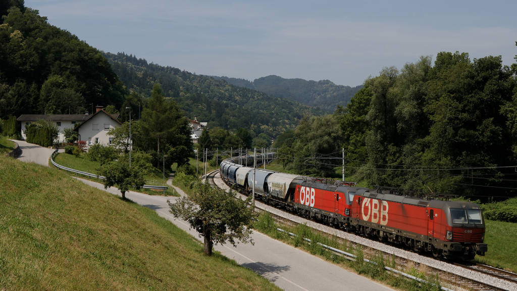 OBB 1293 044 e 127 Jevnica