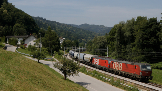 OBB 1293 044 e 127 Jevnica