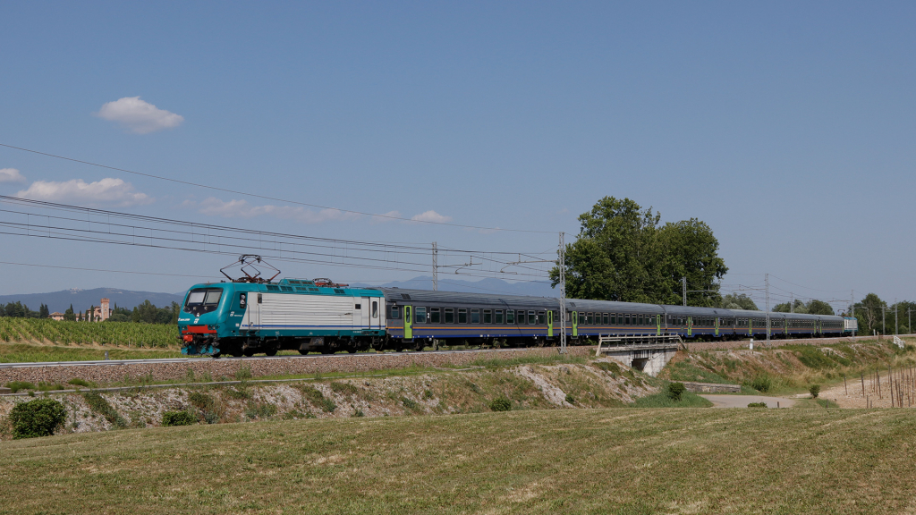 E464 437 e 320 Capriva