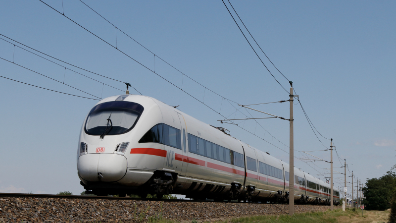 ICE3 411 004 Erfurt Haunoldstein ICE3 411 004 Erfurt Haunoldstein