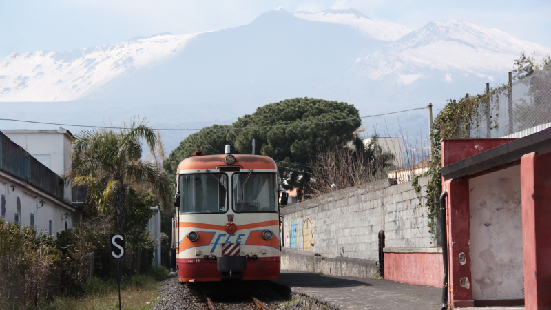 ADe15 Riposto e vista Etna