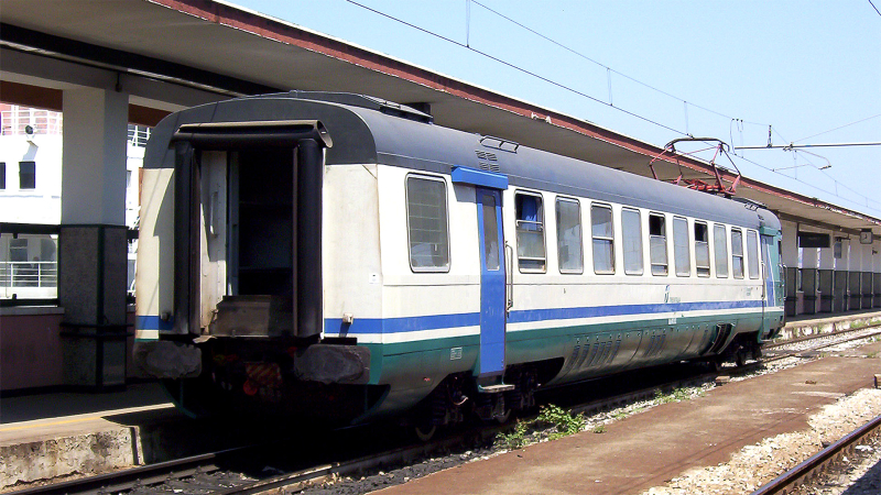 ALe841 treno 6 Villa San Giovanni