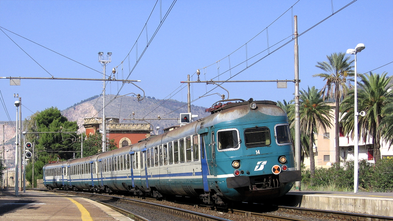 ALe841 treno 14 Santa Flavia