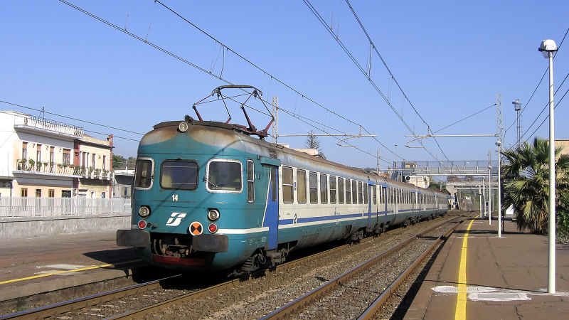 ALe841 treno 14 Guardia-Mangano-Santa Venerina