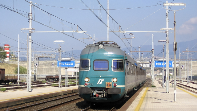 ALe841 treno 9 Milazzo