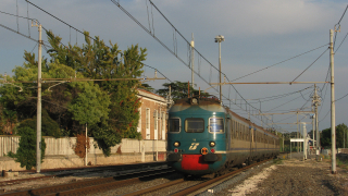 ALe841 treno 16 Torre in Pietra