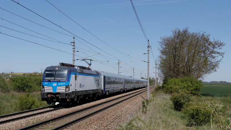 CD 193 695 Jedenspeigen