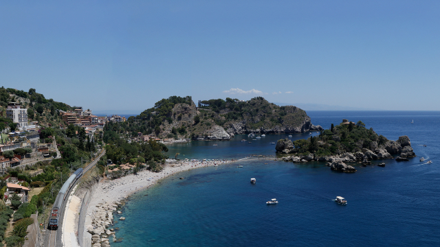 E464 382 Isolabella