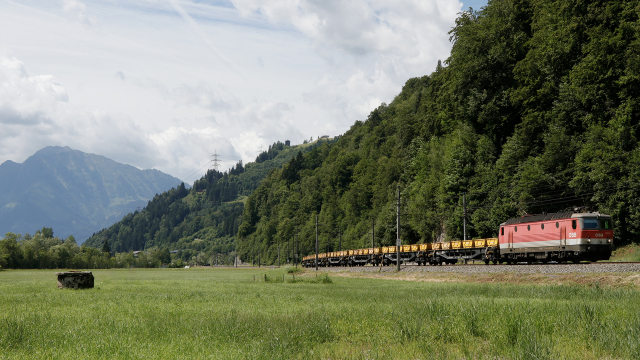 OBB 1144 233  St. Johann im Pongau