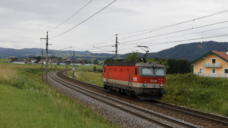 OBB 1144 201 Straßwalchen di coda 