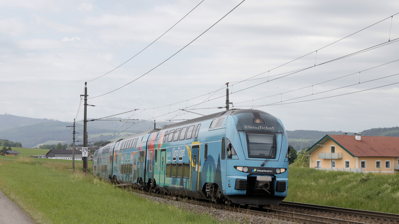 WestBahn Flirt KISS KlimaTicket 4010 028 Straßwalchen